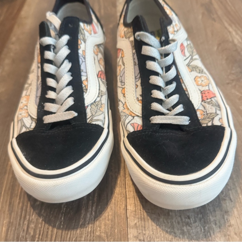 Vans EcoCush Floral, Cream & Black Suede, Low Skate Sneakers - Sz 9